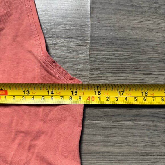 Lululemon Women's Cut Back Crop Tank - Pink/Red - Picture 5 of 6